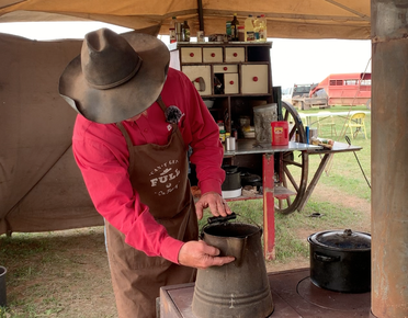 HOW TO MAKE COWBOY COFFEE - TWO BEST METHODS