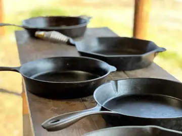 Don't Buy a Cast Iron Skillet Without Watching This! Which Cast Iron Brand  is Right for You? 