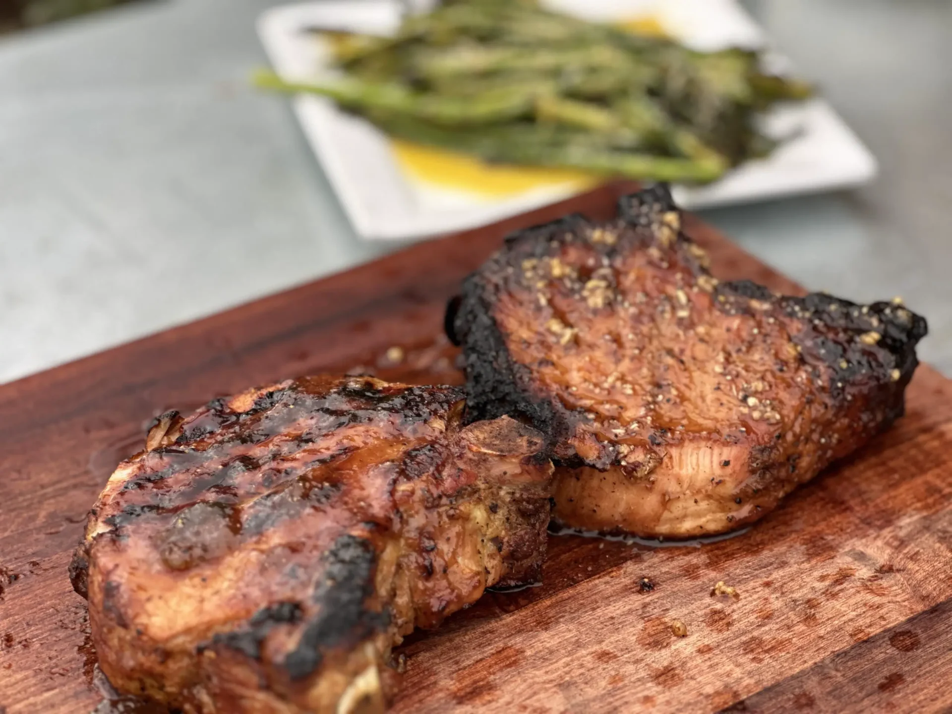 A close up of some meat on a cutting board