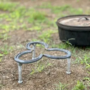 Horseshoe trivet for a Dutch oven.